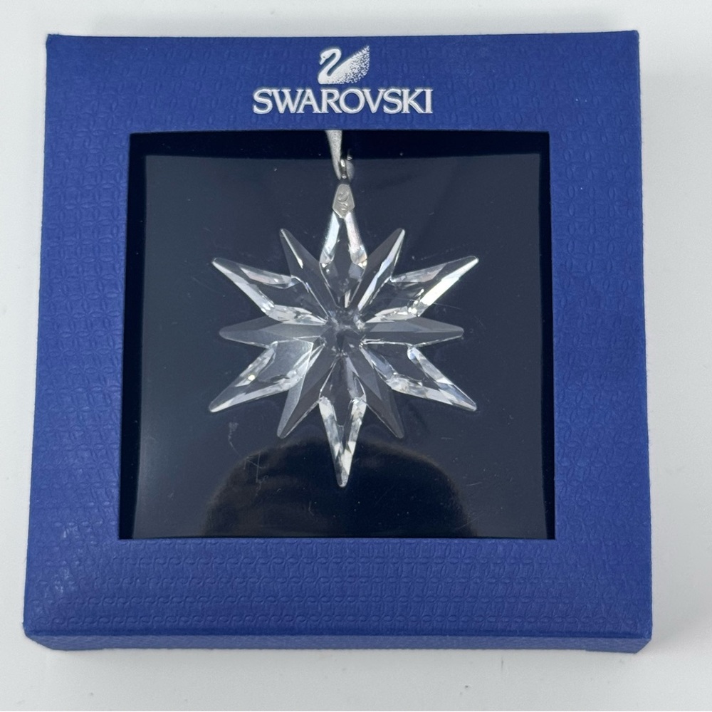 NEW SWAROVSKI 2011 CHRISTMAS ORNAMENT LITTLE STAR # 1092038